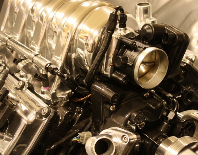 Forside, Thy fittings